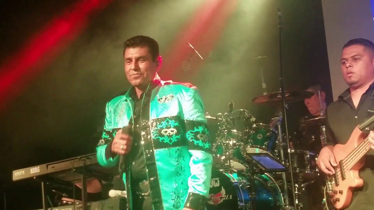 Puros éxitos Jaime Espinoza y Los Fugitivos en vivo 2018. La loca. Corazón mágico.