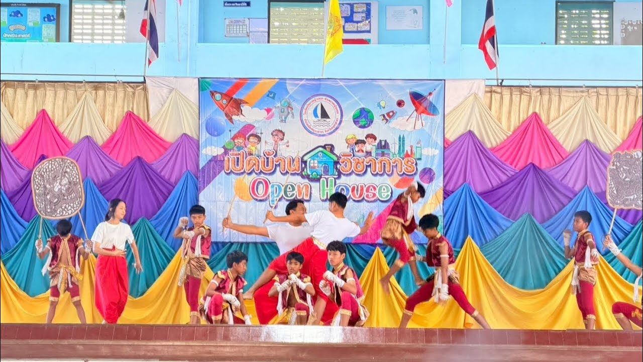 ชุดการแสดง คีตศิลป์มวยไทย พิธีเปิดงาน Open House เปิดบ้านวิชาการ โรงเรียนวัดบางหญ้าแพรก จ.สมุทรสาคร