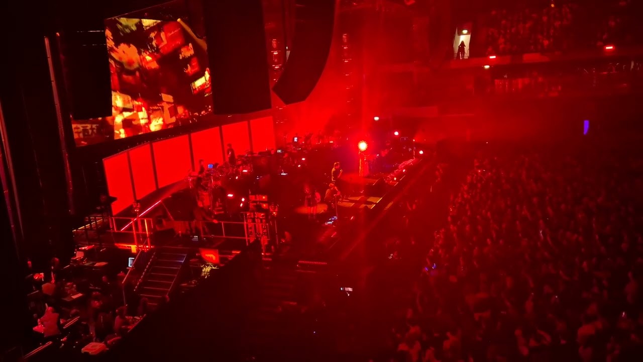 Gorillaz - Hong Kong. LIVE + Concert Ending (Demon Days LIVE 2025) 