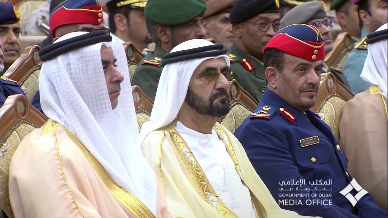 محمد بن راشد يحضر حفل تخريج الدورة السادسة في كلية الدفاع الوطني