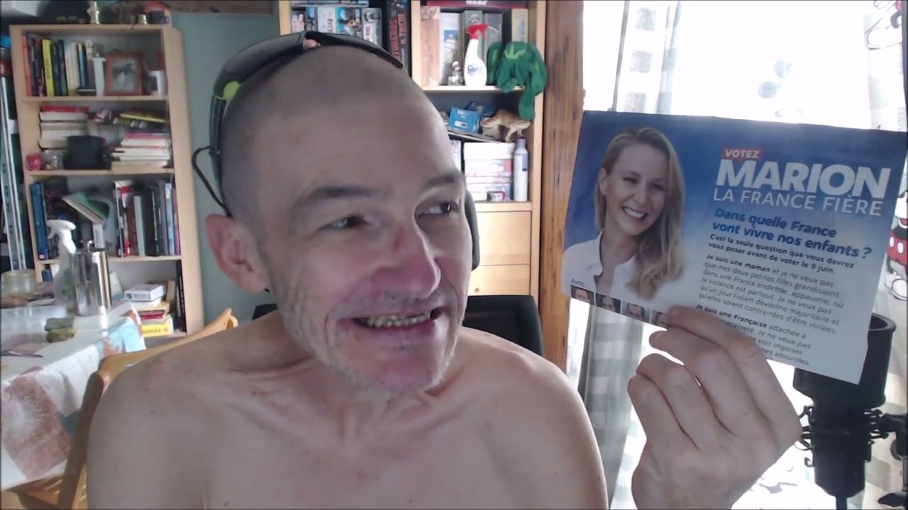 Qui est ce qui... (Vert Marine 12=