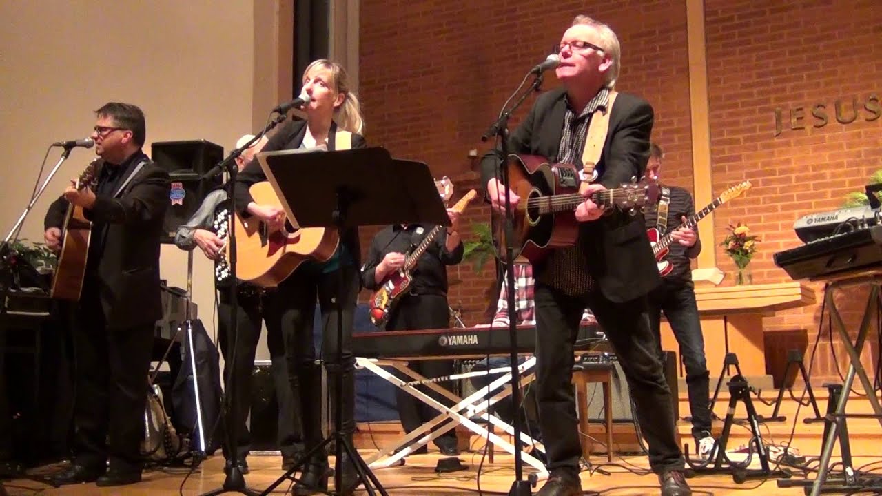 Emilia Lindberg med Lindbergarna  Rydaholm 15 nov 2015 Det finns kraft
