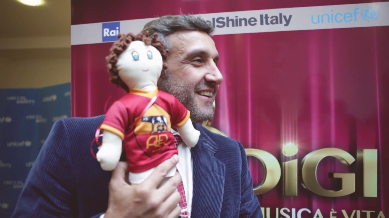 Flavio Insinna svela la bellezza di donare con UNICEF e Rai 1 per Prodigi