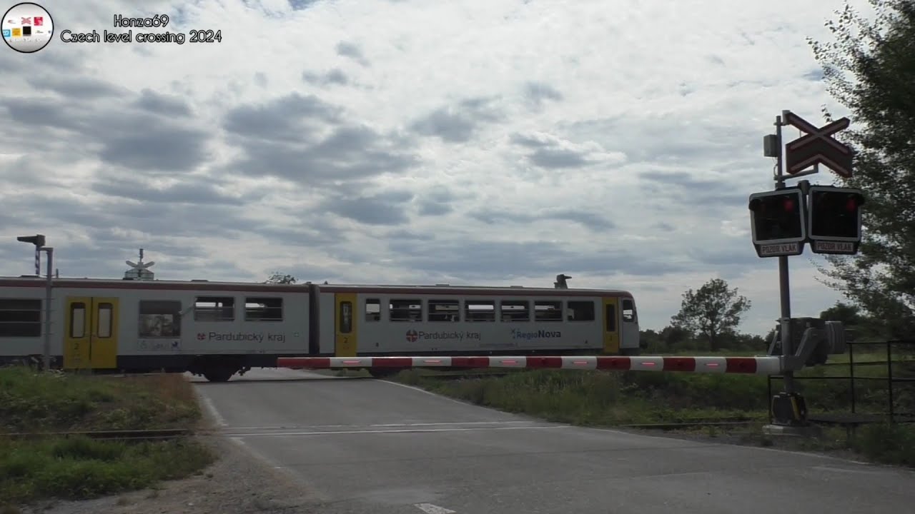 Železniční přejezd Úhřetice #1 26.7. 2024 Czech railroad crossing
