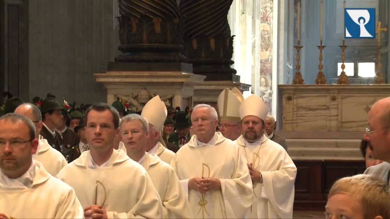 Kardinal Marx feiert Messe im Petersdom