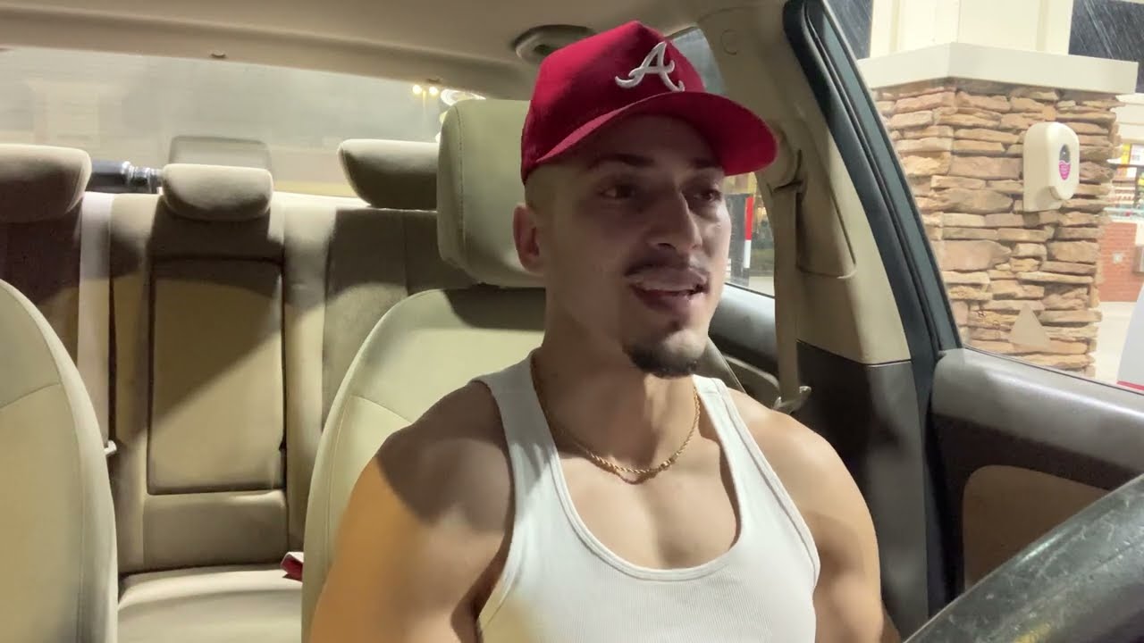 YOUR ATTENTION IS MORE VALUABLE TO WOMEN AS A SELECT MAN!! (STORY TIME)