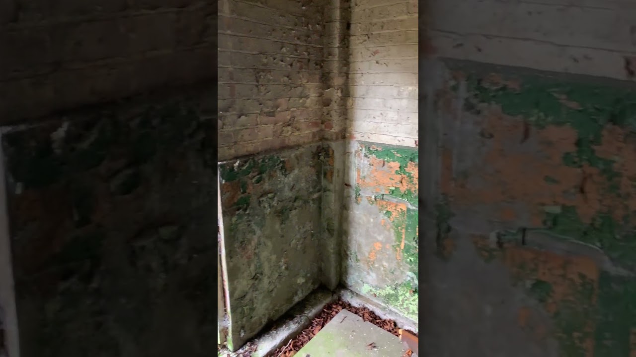 Abandoned Barracks #shortsvideo #abandoned #abandonedbuildings #abandonedexplore #rafbase