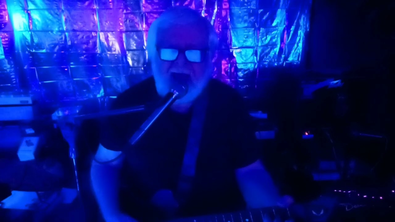 Tonight's The Night  cover in the style of Rod Stewart 