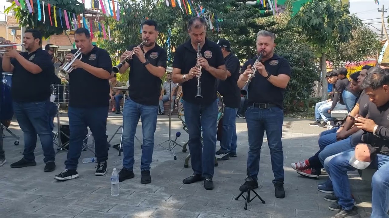 Banda Brissa Mazatleca - Los Viejitos - En Santa Maria Aztahuacan 