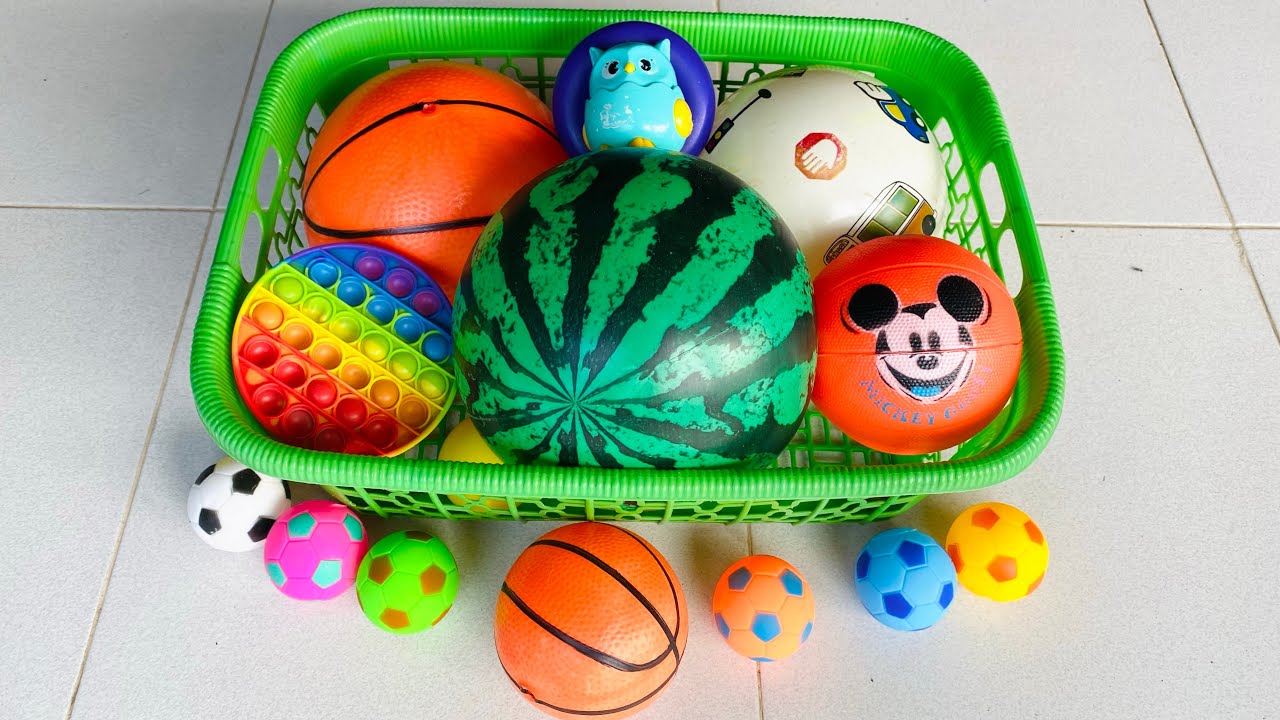 Mencari bola basket, bola semangka, bola sepak, pop it
