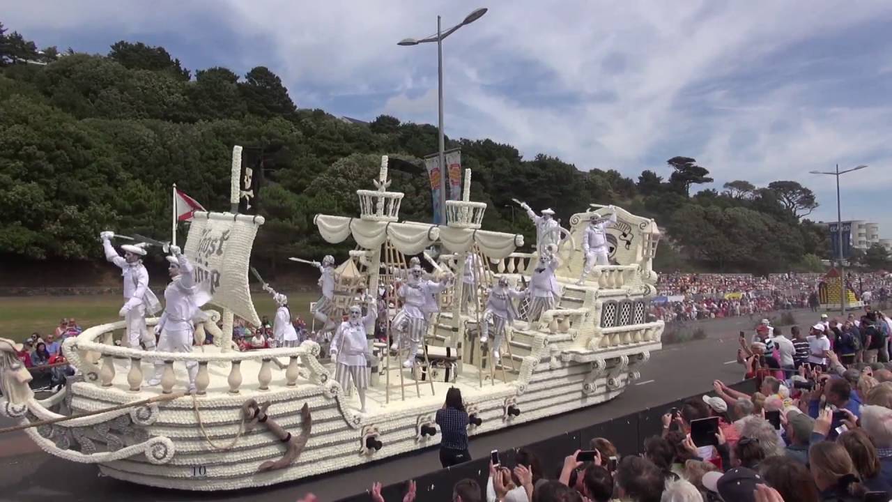 BATTLE OF FLOWERS JERSEY 2016-08-11