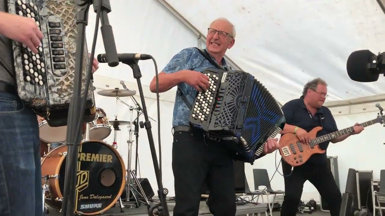 Afslutning på Bindslev Ny Musikfestival 2022 med Sigmunds Orkester