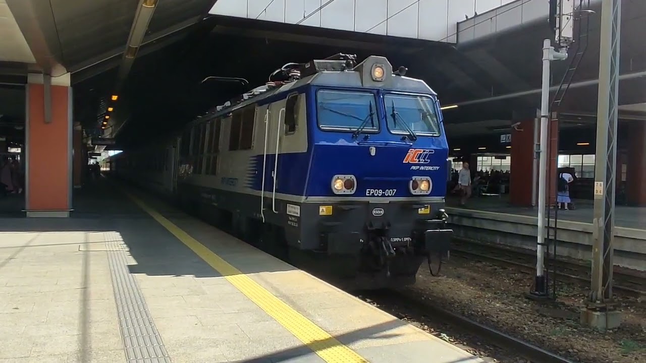   Pociągi na stacji Kraków Główny lipiec 2025 