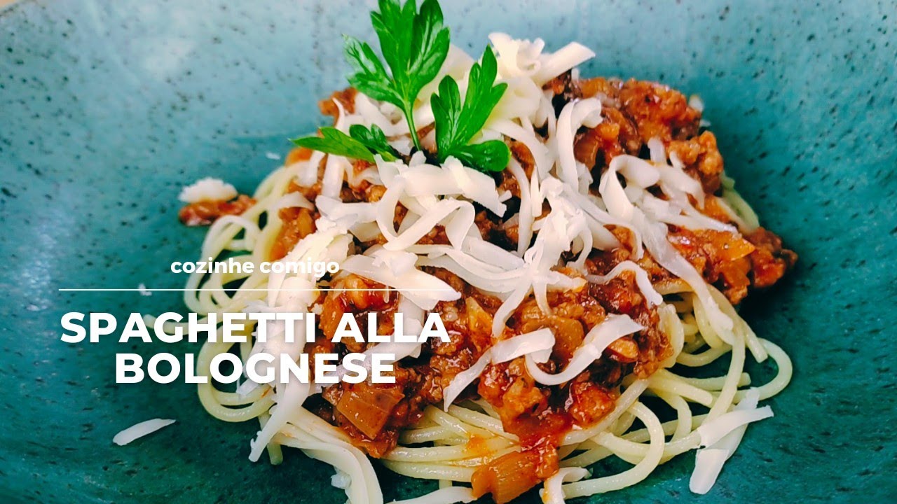SPAGHETTI ALLA BOLOGNESE - um prato t&iacute;pico da cozinha italiana