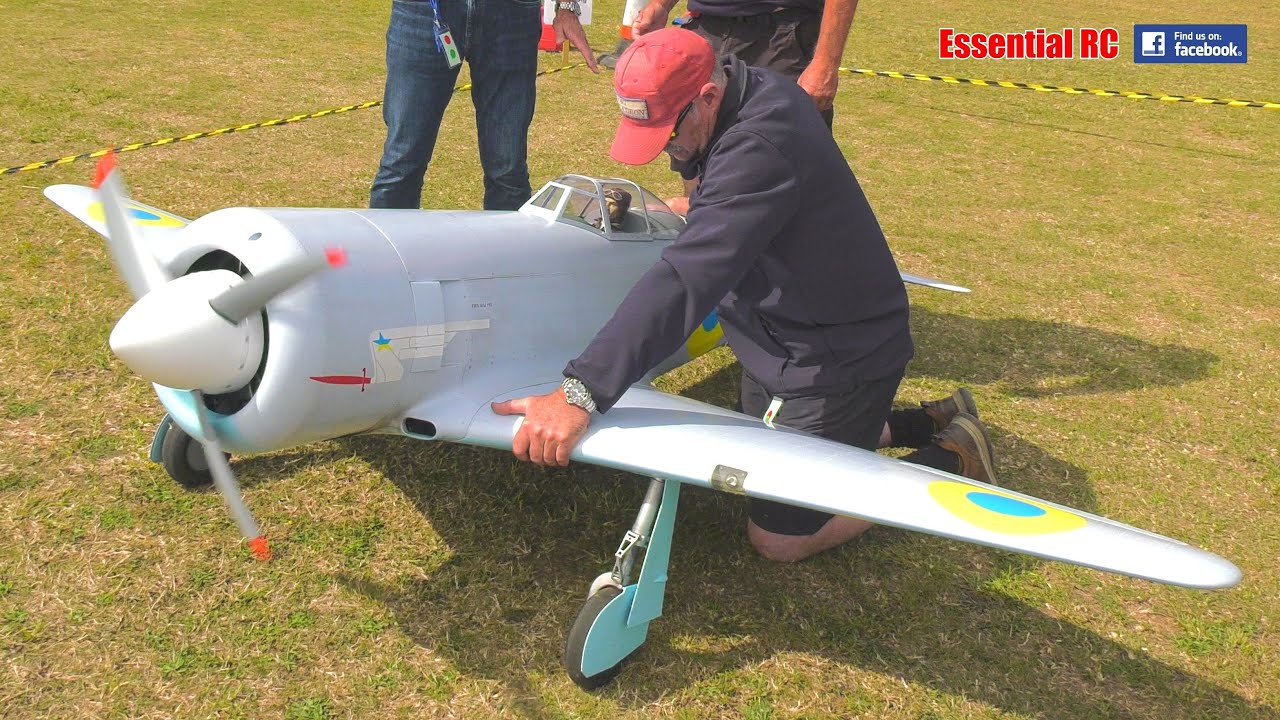 THUNDERING RADIAL SOUND ! Yakovlev Yak-11 | John Horne | Moki 250cc 5 cylinder radial engine
