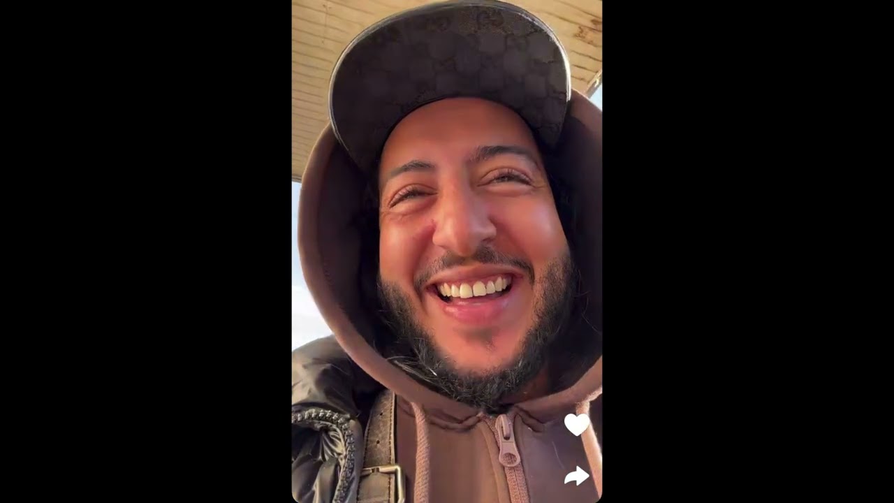 Karim Lipton se moque de sa femme ￼￼