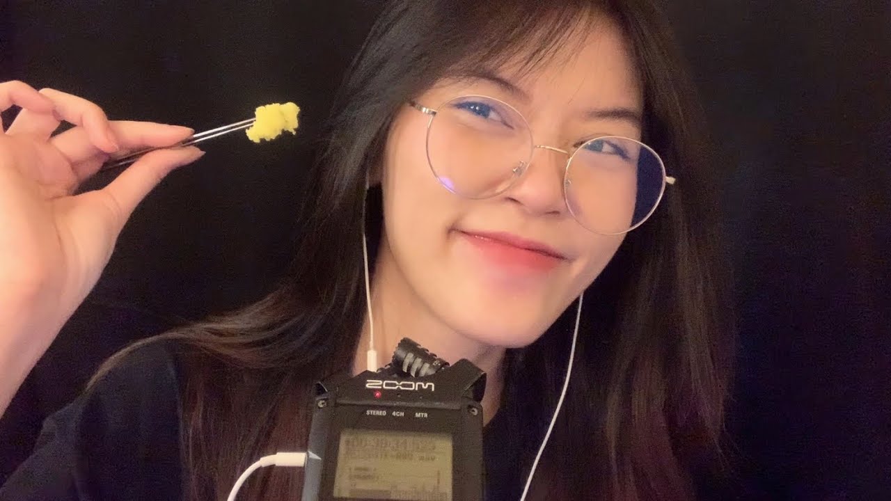 ASMR Thai Ear Cleaning / Ear Wax 💛