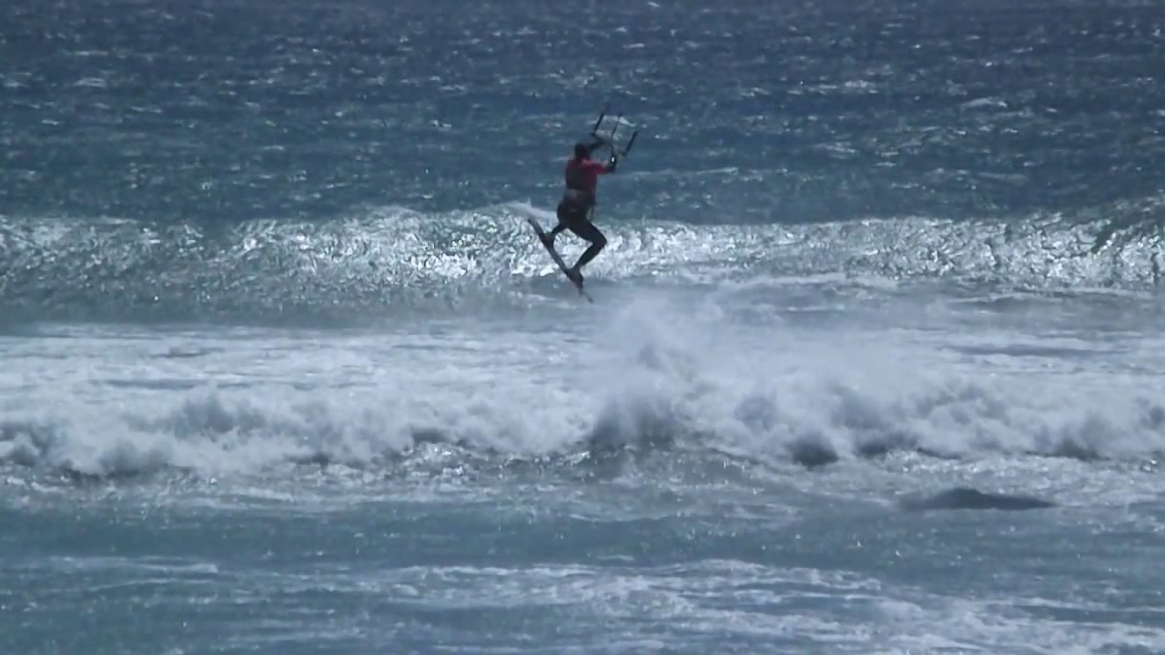 Patrick wave Kitesurfing and jump Cape Town coaching with Tom Fuller