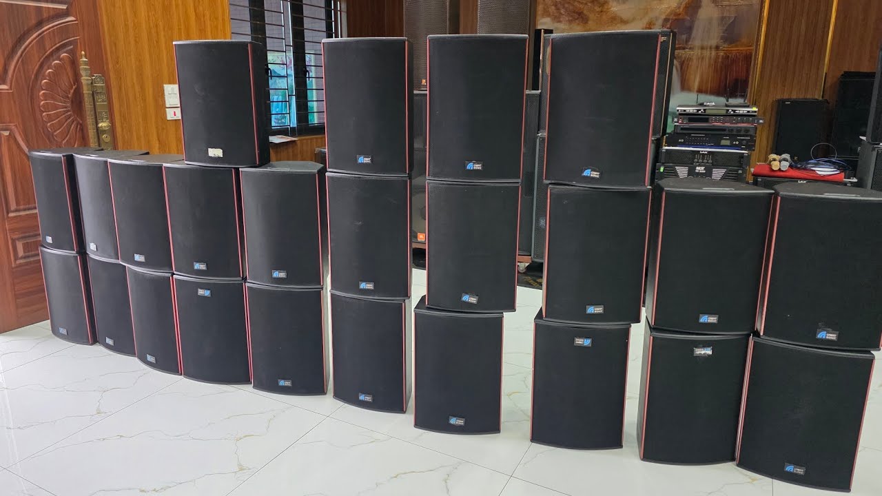 Mở nội thất và téc chất âm loa bãi xịn bát 25 bát tép 18* ytalia  ai mua xin đt 0374823386
