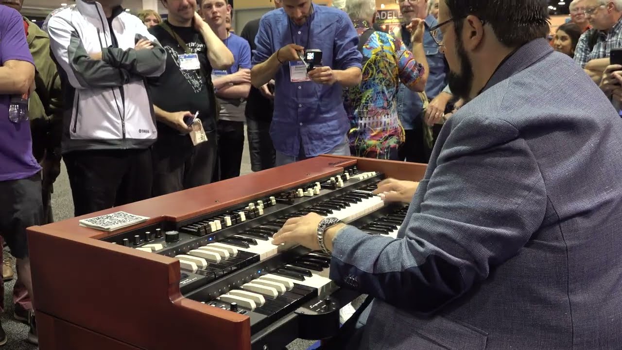 #namm2022 Джои ДеФранческо объясняет новый Legend Soul с 9 контактами