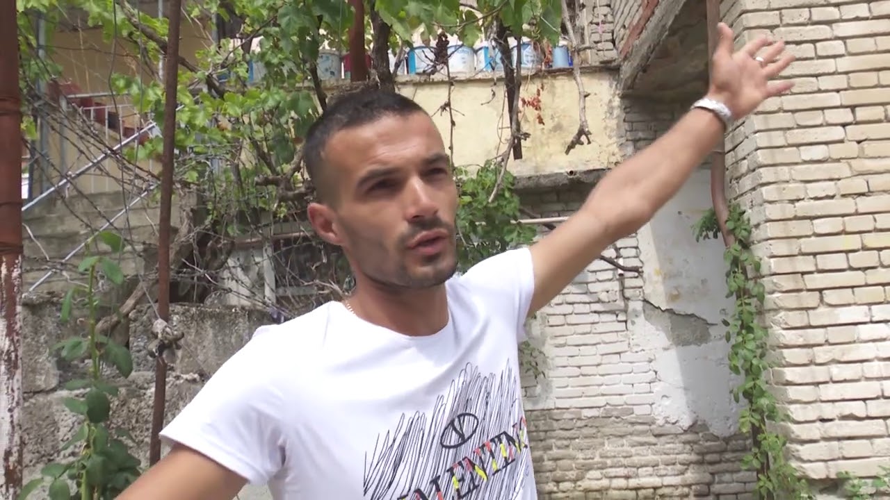 Termeti u shkaterroi shtepite tre familjeve ne Kombinat, vellezerit Llaci ne pritje te nje pergjigje