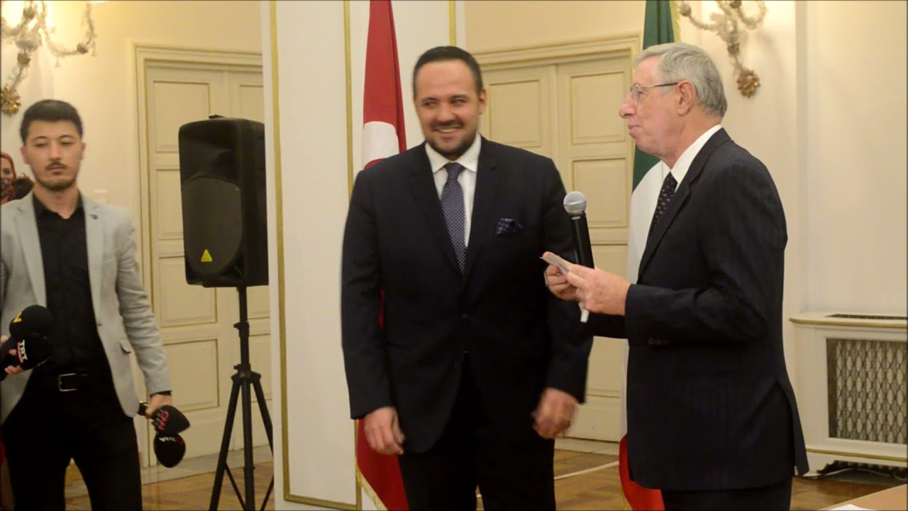 MURAT KARAHAN'A 'İTALYA DEVLET NİŞANI' VERİLDİ