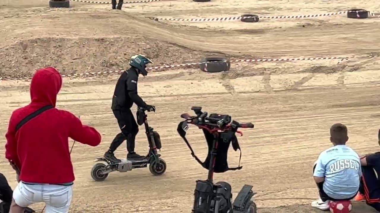 Carrera Patinetes electricos, Final  Offroad Madrid villalbilla Patinetes electricos   (4K)