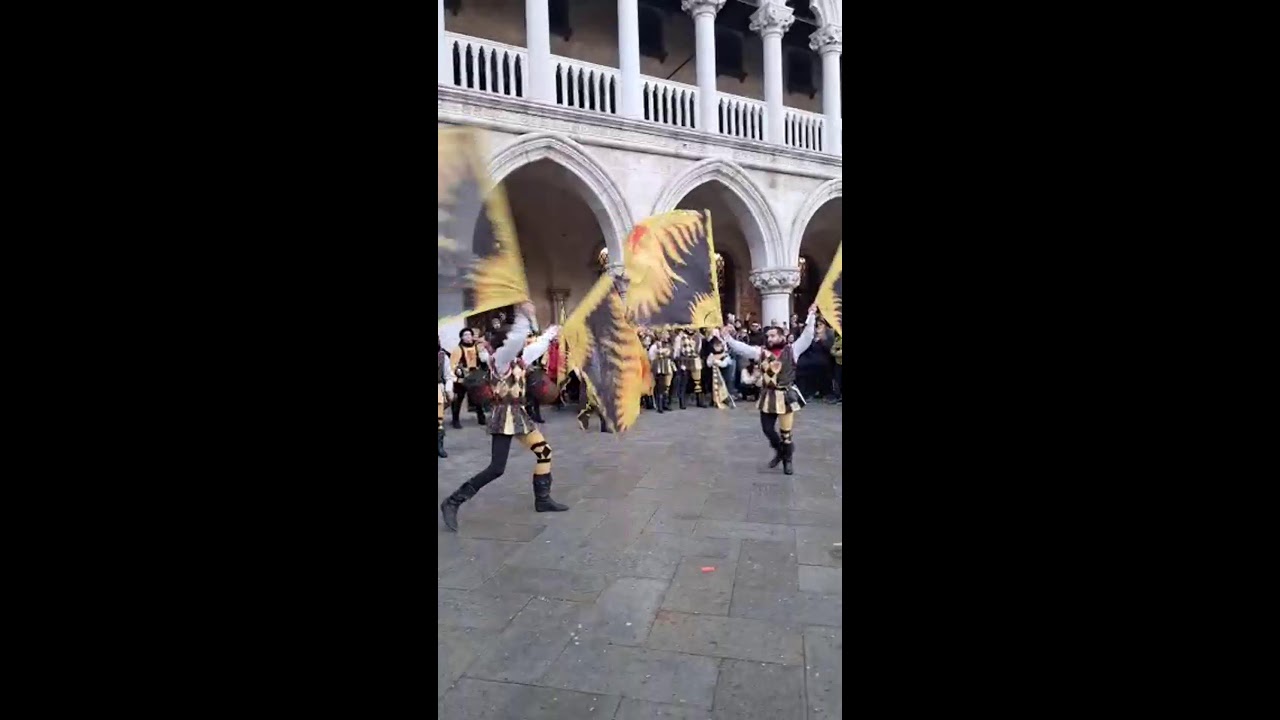 Ribellele sta trasmettendo dal vivo.