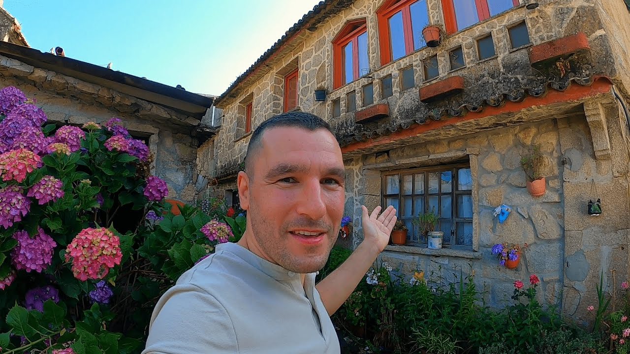 NO ME ESPERABA ENCONTRAR ESTAS CASAS EXPLORANDO ESTA ALDEA. Galicia Rural. Pimientos Herbón-Padrón.