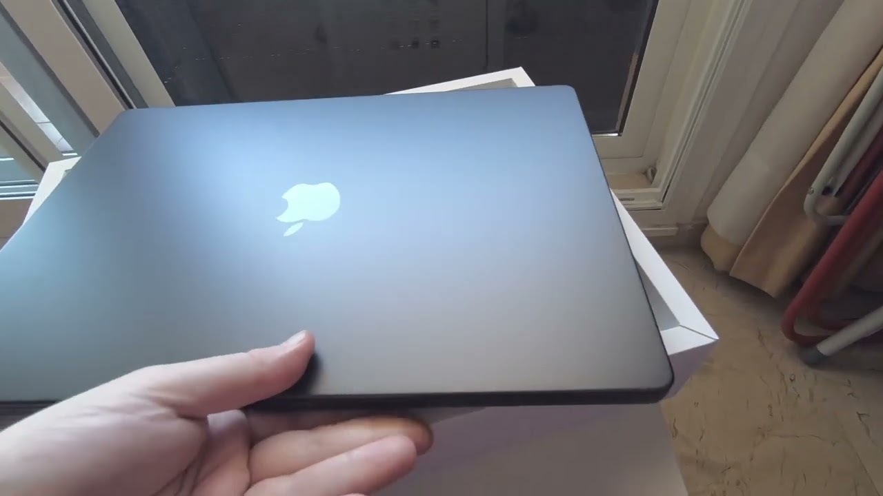 Apple MacBook Pro 16