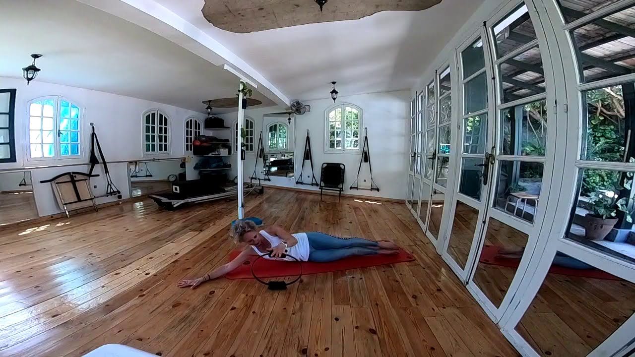 Magic circle- Gluteus on fire-Stott Pilates.