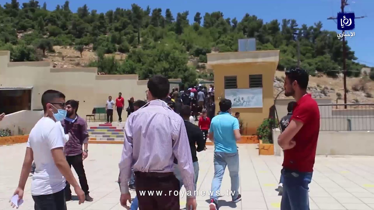 رؤيا تستطلع آراء طلبة 