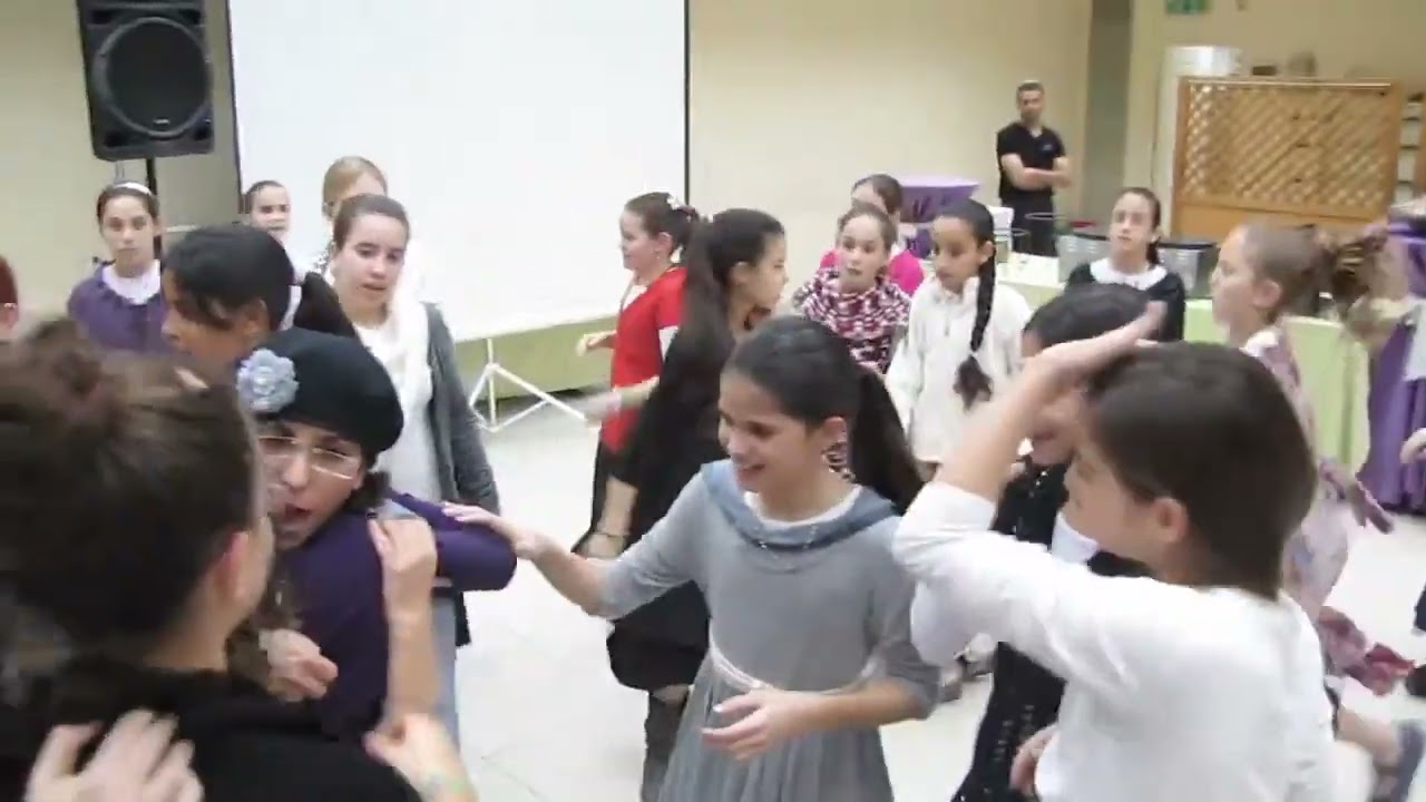 03 סבב ריקודים ראשון avi