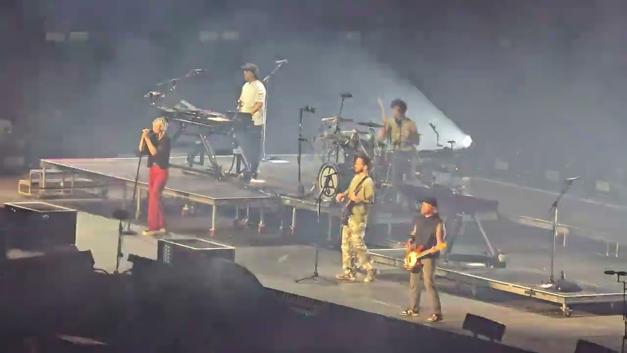 Linkin Park - Opening + Somewhere I Belong GelreDome Arnhem NL 26-06-2025