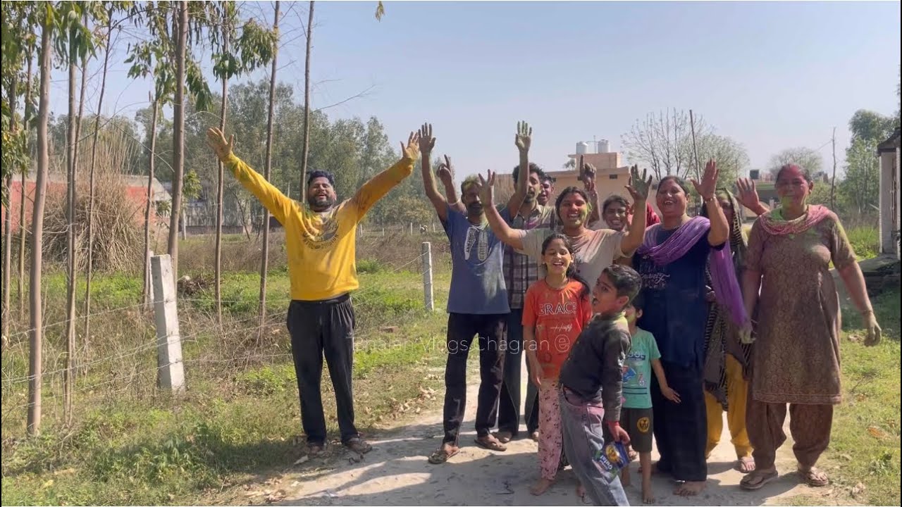 ਆਜੋ ਖੇਲੀਏ ਹੋਲੀ 😎🤪 #comedy #fun #vlog #holi #bhajanvlogschagran #celebration #bhajanvlogger #video 