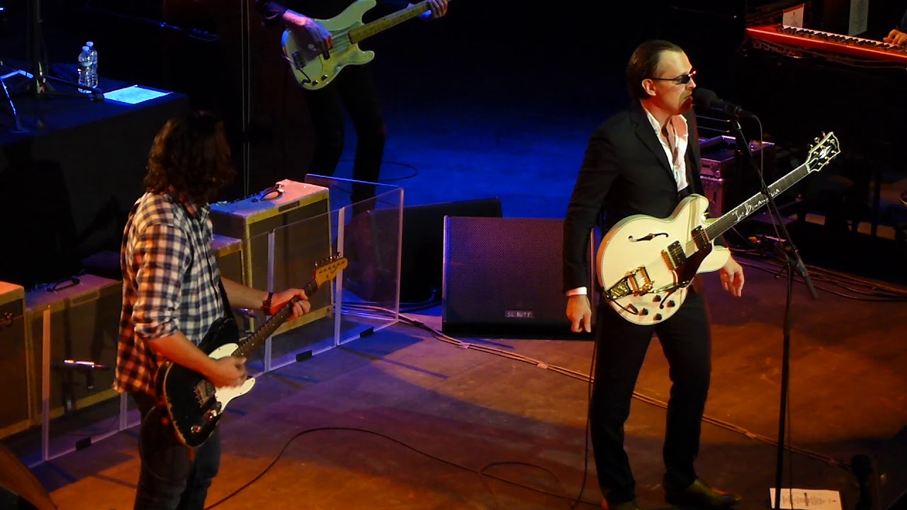 Joe Bonamassa & Davy Knowles - Never Make Your Move Too Soon - 11/26/16 The Lyric - Baltimore, MD