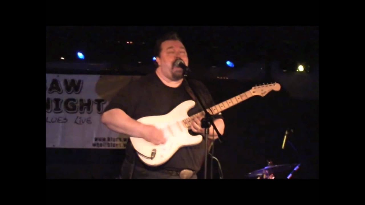 Omar & The Howlers  -  