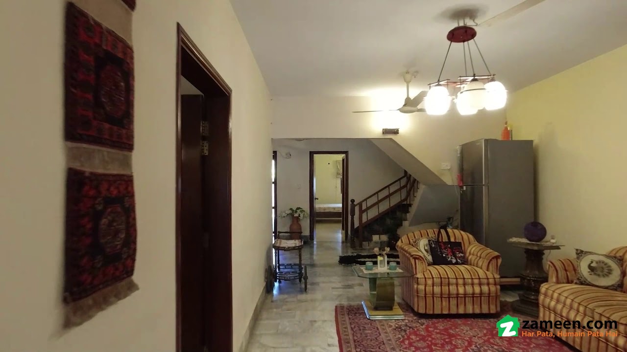 16 MARLA HOUSE FOR SALE IN PHASE 6 DARAKHSHAN VILLAS DHA KARACHI