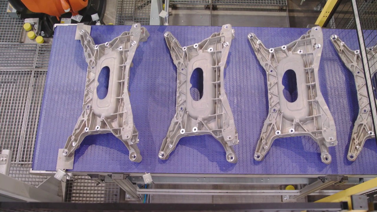 Automatisierte Anlage zur Bearbeitung von Subframes und Montage von Gewindeeinsätzen / SW Automation
