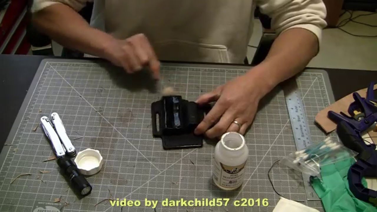 DIY: Leather pancake holster for light and multitool