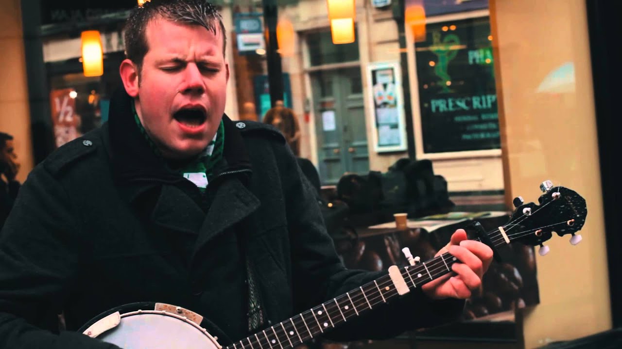 Robin Hey - The Night Visiting Song (Live @ Grafton St.)