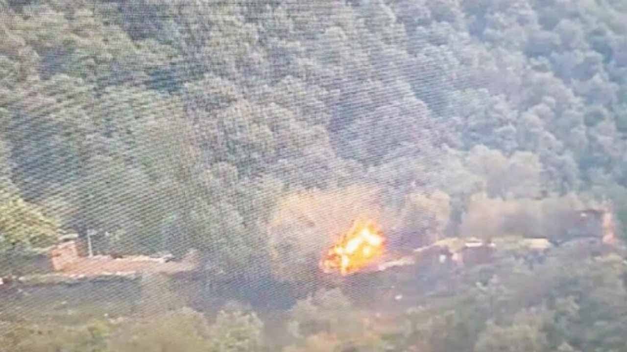 Pakistan Army kills four Indian troops, destroys two posts