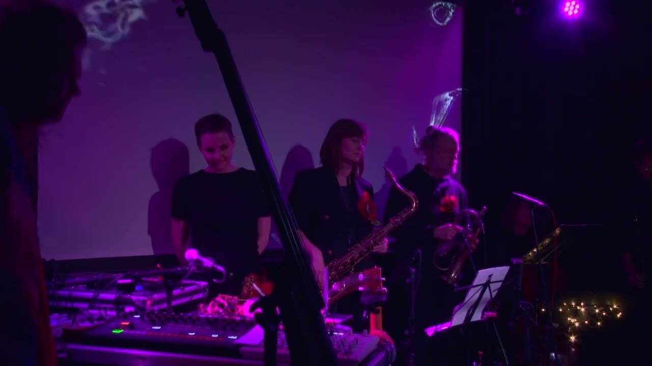 SICKER MAN & Spökenkieker Ensemble - Intro/Johatsu (live)