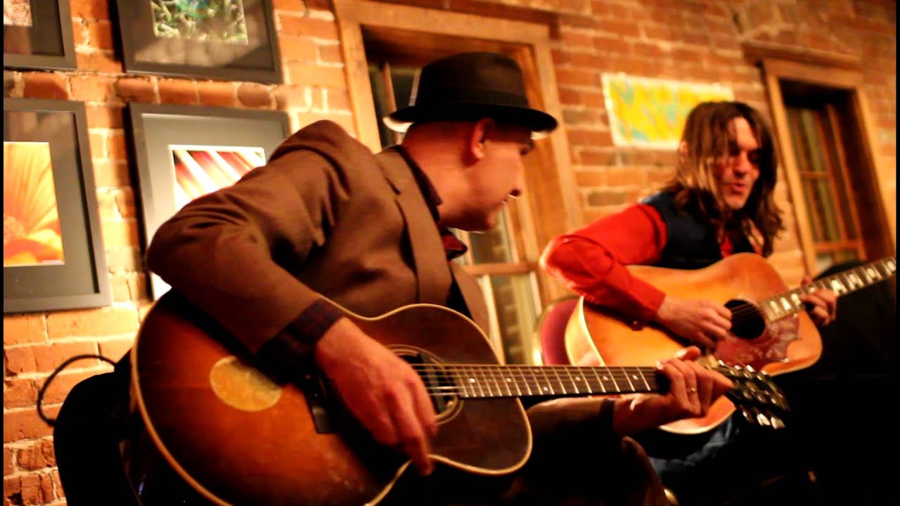 Dave Bidini & Paul Linklater (live at Marc's Studio in Charlottetown)