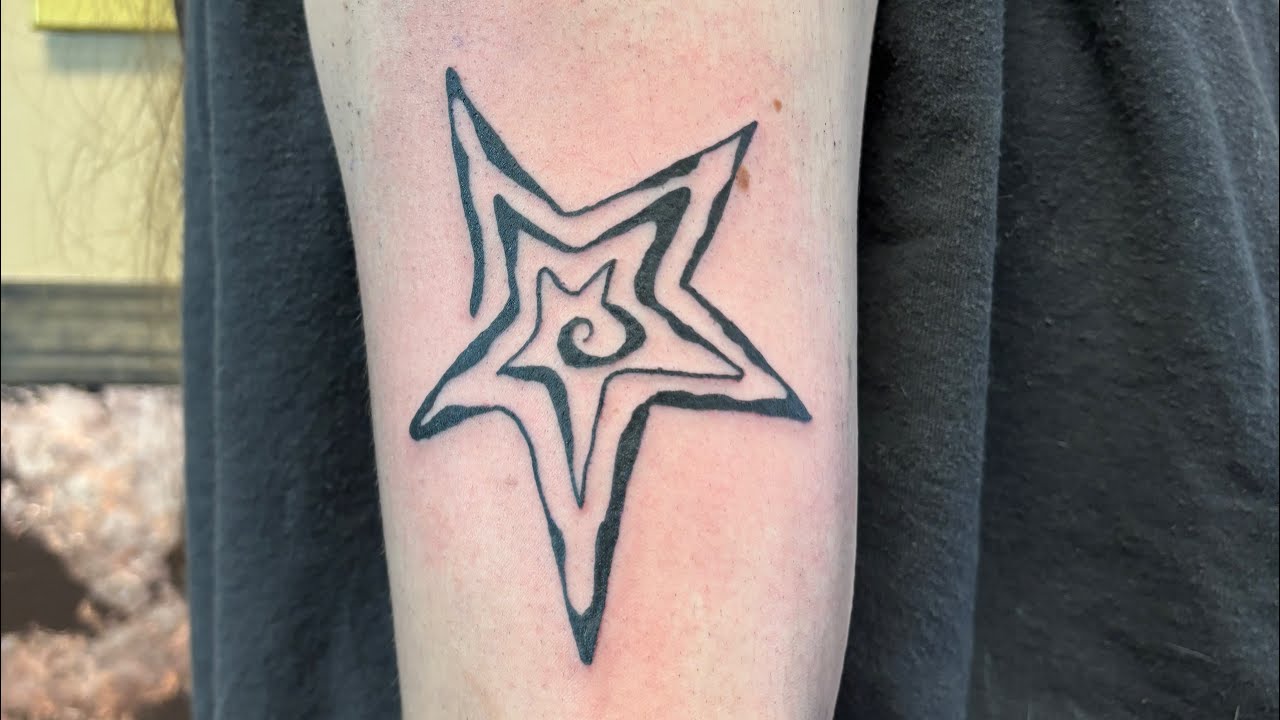 Star Tattoo Timelapse @dru.moon