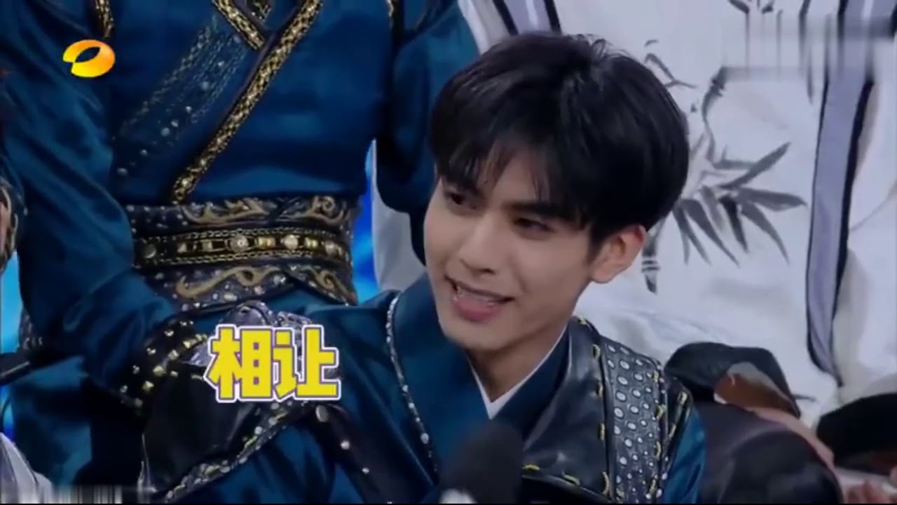 【宋威龙】少年身手满分！这颜值和长腿一绝