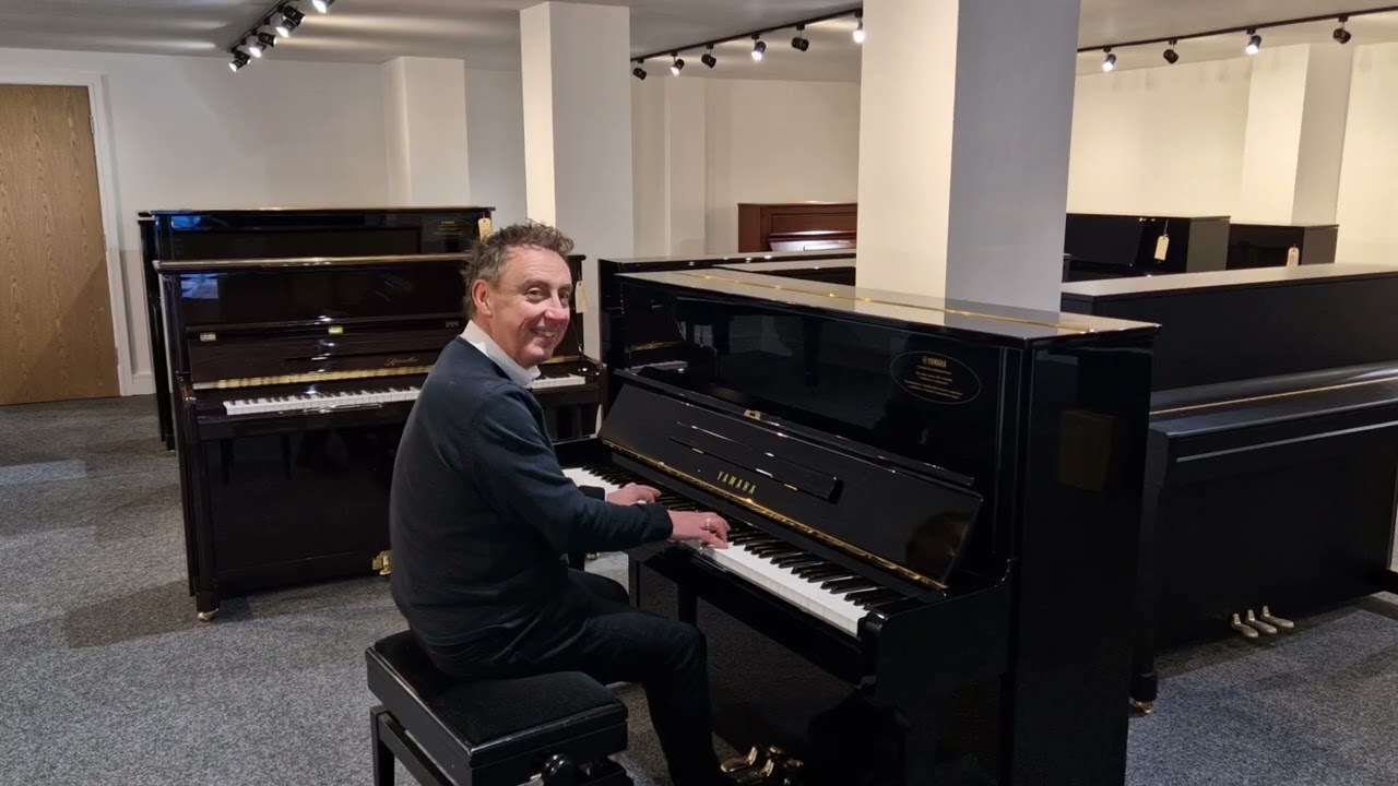 Демонстрация, обзор и причины покупки восстановленного Yamaha U1 акустического пианино