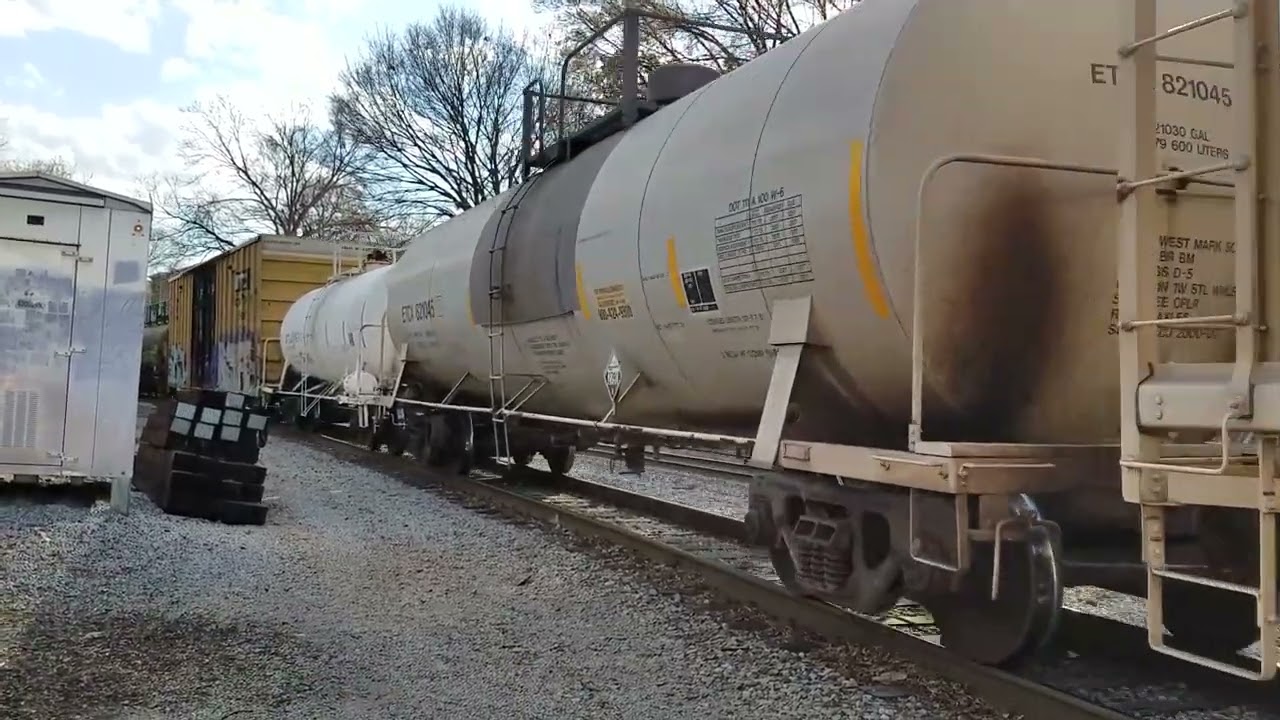 CSX 7842 & 439 - Raleigh, North Carolina
