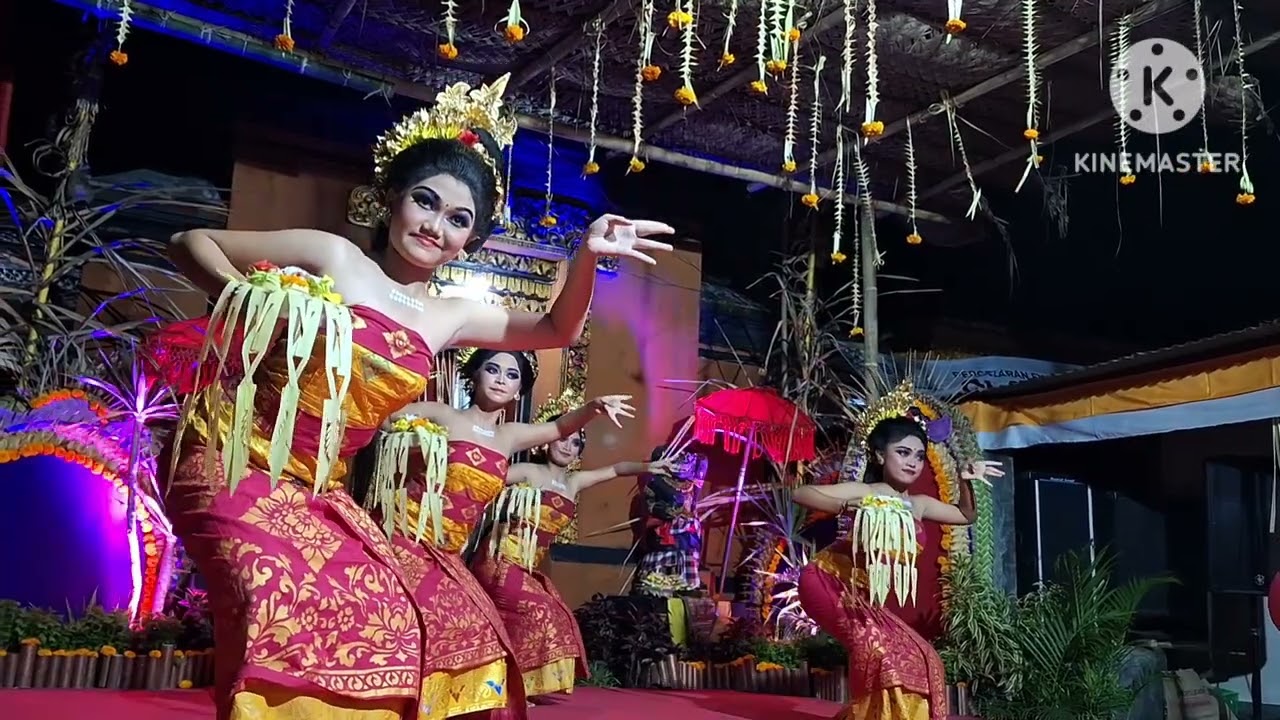 TARI PENDET SANGGAR TARI DEWI SARASWATI TOHPATI CAKRANEGARA LOMBOK (KAK _ GUNA)
