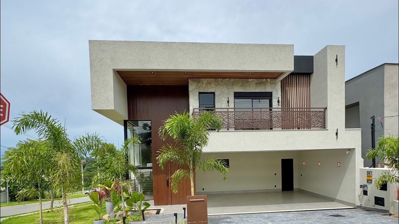 Triplex de alto padrão com 5 suítes plenas , a venda no cond. Jardins Bolonha em Senador Canedo Go .